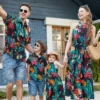 طقم العائلة من زيلينا بتصميم هالترنيك وطبعات زهرية أنيقة 🌸، يجمع بين الأناقة والمرح لجميع أفراد العائلة — لأنه لا شيء أجمل من إطلالة متطابقة تعكس الحب! 💖