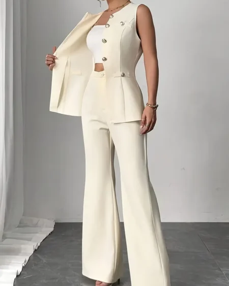 طقم بنطلون وبلوزة