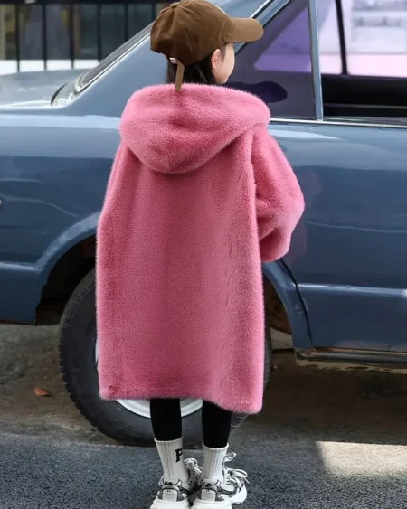 جاكيت شتوي بناتي أناقتك كل يوم تبدأ مع عباية عملية بتفاصيل عصرية.