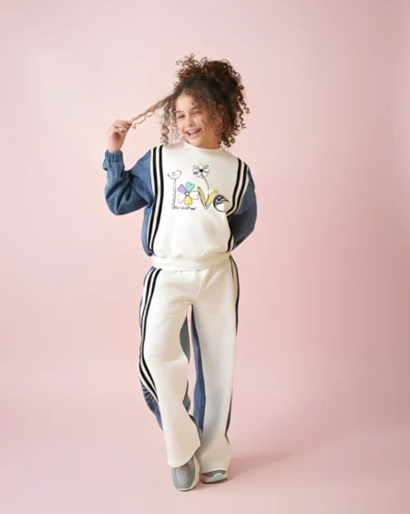 طقم خروج شتوي للبنات مقاس 4 6 8 سنوات.